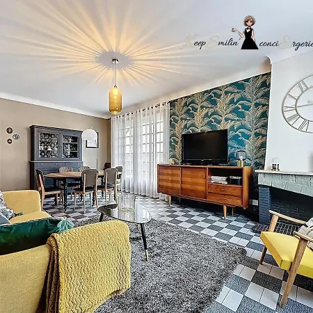 Prázdninový dům Maison Rejeanne, Retro Chic Pres De Lourdes *
