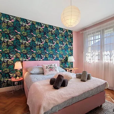 Maison Rejeanne, Retro Chic Pres De Lourdes