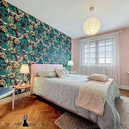 Prázdninový dům Maison Rejeanne, Retro Chic Pres De Lourdes *